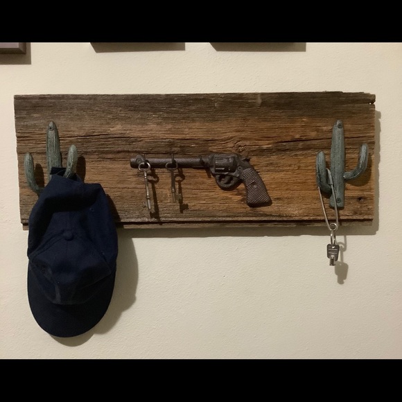 Southwest Rustic Barn Wood Wall Hooks - Picture 4 of 11